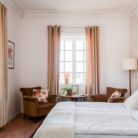 Wij Traedgardar Hotel Ockelbo Eksteriør billede
