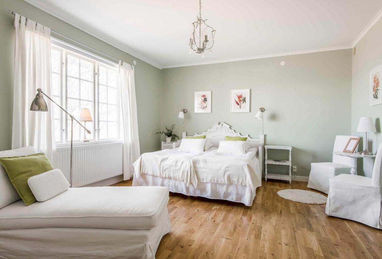 Wij Traedgardar Hotel Ockelbo Eksteriør billede