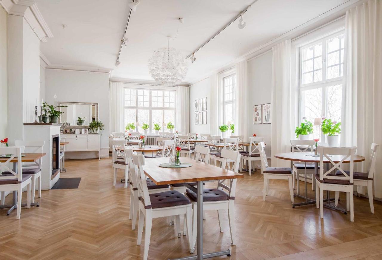 Wij Traedgardar Hotel Ockelbo Eksteriør billede